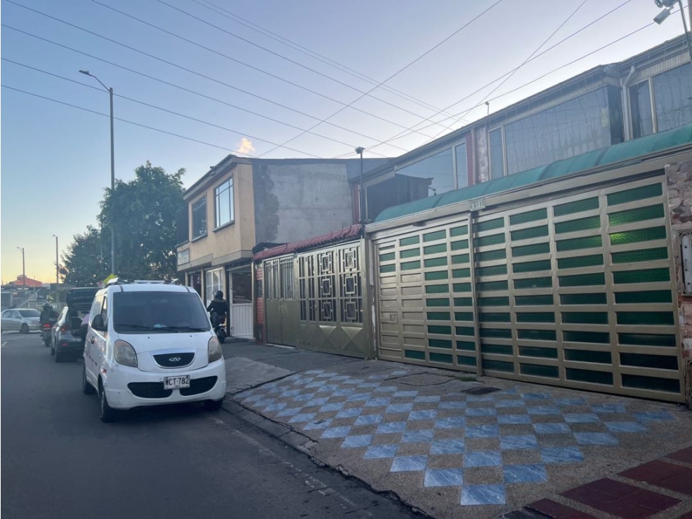 Casa en venta en Castilla, Bogotá · foto 6 de 24