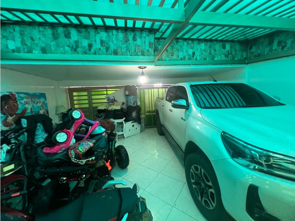 Casa en venta en Castilla, Bogotá · foto 8 de 24