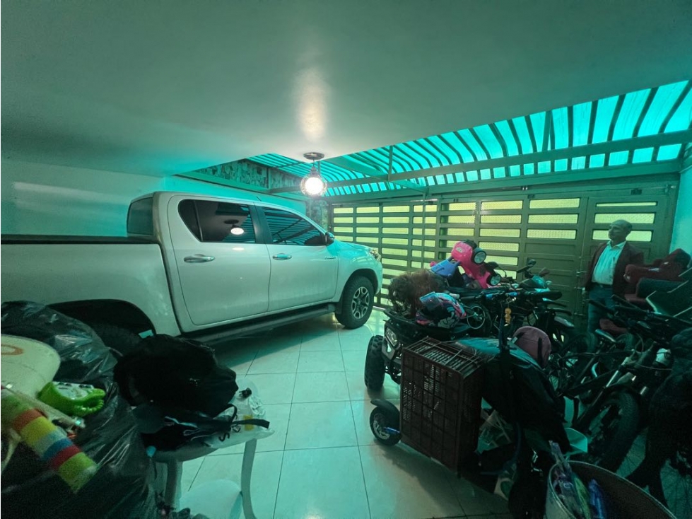 Casa en venta en Castilla, Bogotá · foto 10 de 24