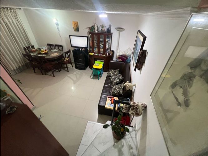 Casa de 4 alcobas en venta en Nueva Castilla, Bogotá, 95 m² · foto 4 de 24