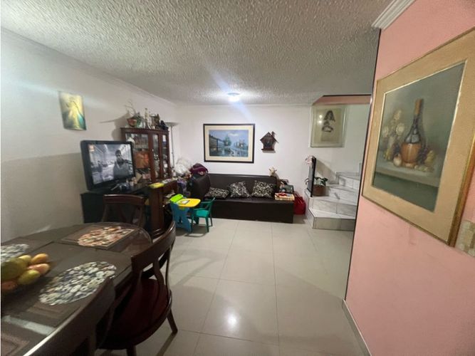 Casa de 4 alcobas en venta en Nueva Castilla, Bogotá, 95 m² · foto 6 de 24
