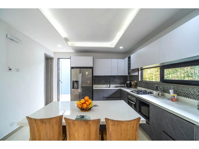 Casa de 3 alcobas en venta en Loma Del Escobero, El Retiro, 300 m² · foto 9 de 24