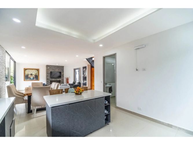 Casa de 3 alcobas en venta en Loma Del Escobero, El Retiro, 300 m² · foto 10 de 24