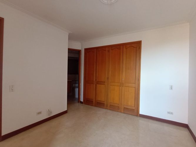 Apartamento de 3 alcobas en arriendo en Laureles, Medellín, 85 m² · foto 6 de 20