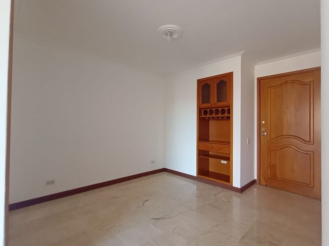 Apartamento de 3 alcobas en arriendo en Laureles, Medellín, 85 m² · foto 3 de 20