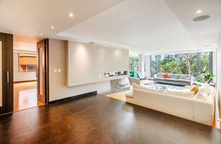 Apartamento de 3 alcobas en venta en Chicó Alto, Bogotá, 273 m² · foto 2 de 10