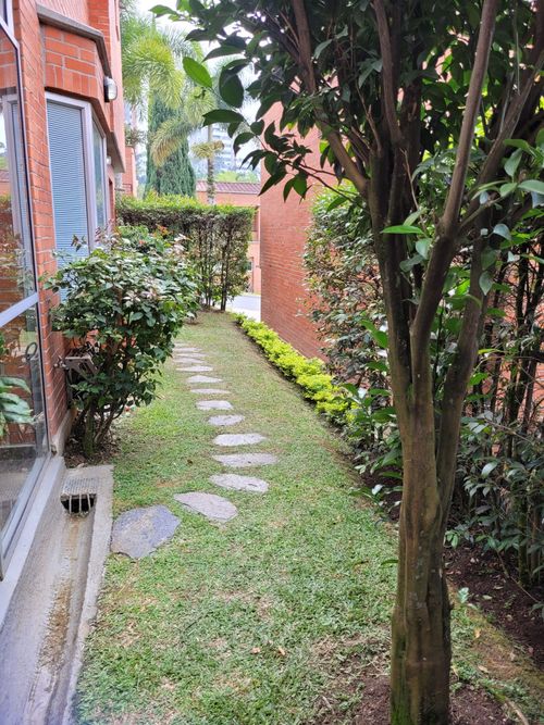 Casa de 3 alcobas en venta en El Poblado, Envigado, 230 m² · foto 6 de 19