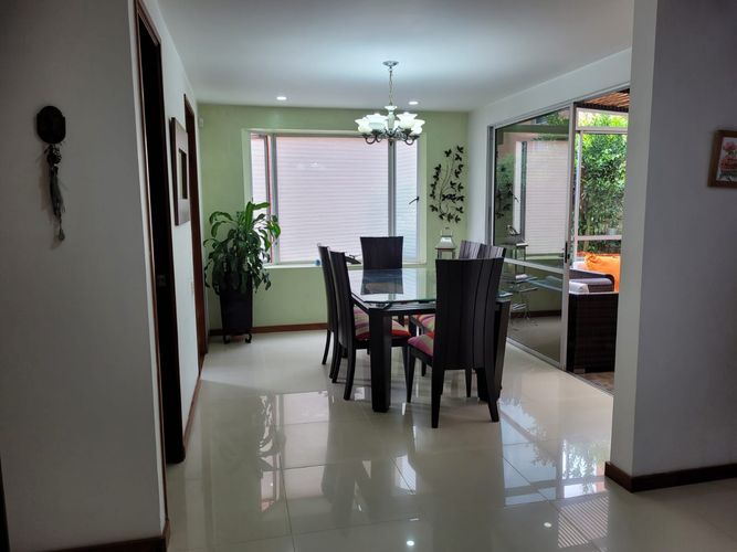 Casa de 3 alcobas en venta en El Poblado, Envigado, 230 m² · foto 13 de 19