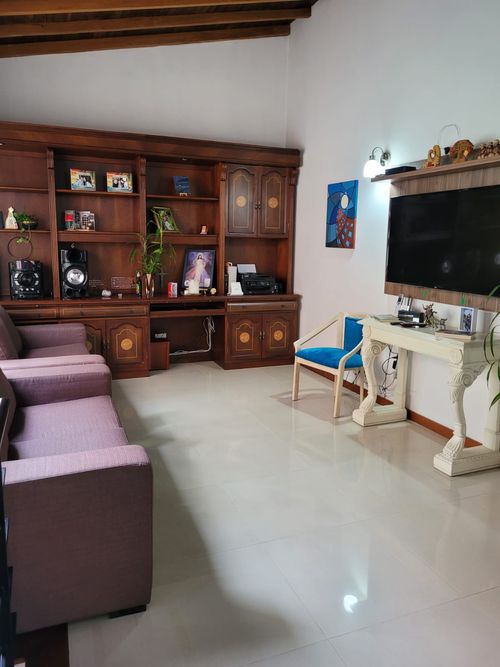 Casa de 3 alcobas en venta en El Poblado, Envigado, 230 m² · foto 15 de 19