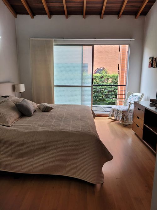 Casa de 3 alcobas en venta en El Poblado, Envigado, 230 m² · foto 18 de 19