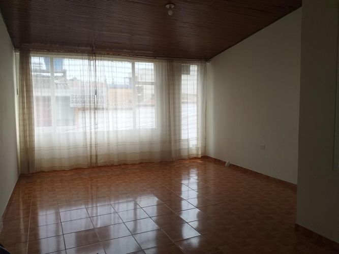 Casa de 6 alcobas en venta en Las Nieves, Tunja, 180 m² · foto 15 de 23