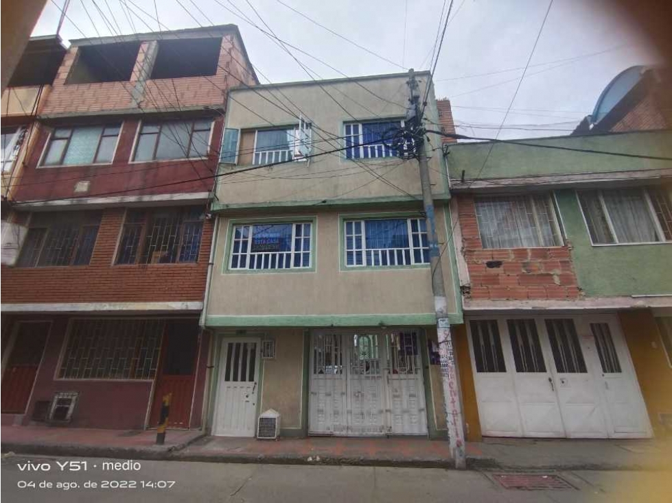 Casa en venta en El Almenar, Bogotá · foto 3 de 17