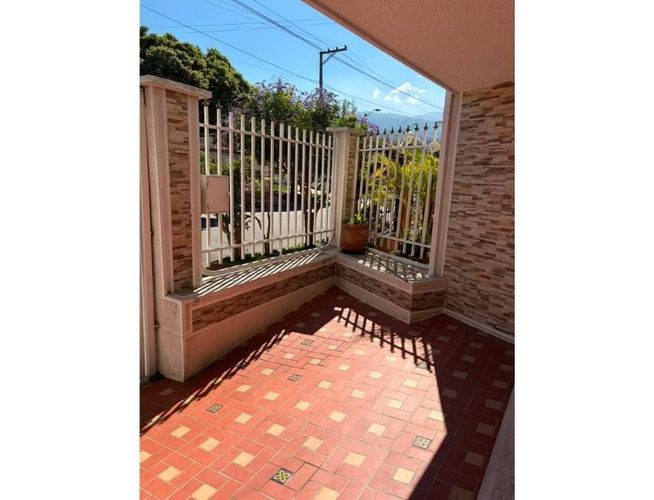 Casa de 4 alcobas en venta en Diamante 2, Bucaramanga, 90 m² · foto 4 de 19