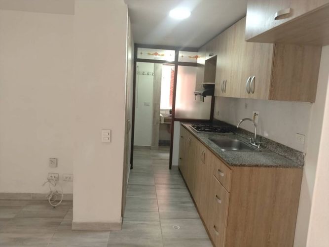 Apartamento de 3 alcobas en arriendo en Vía Las Palmas, Medellín, 87 m² · foto 8 de 24