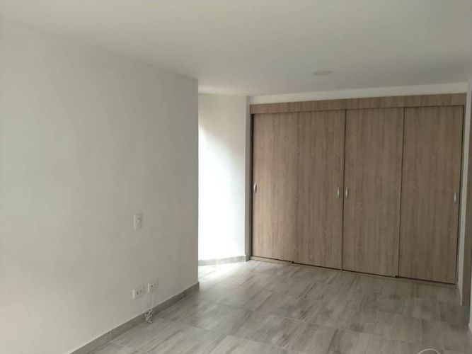 Apartamento de 3 alcobas en arriendo en Vía Las Palmas, Medellín, 87 m² · foto 14 de 24