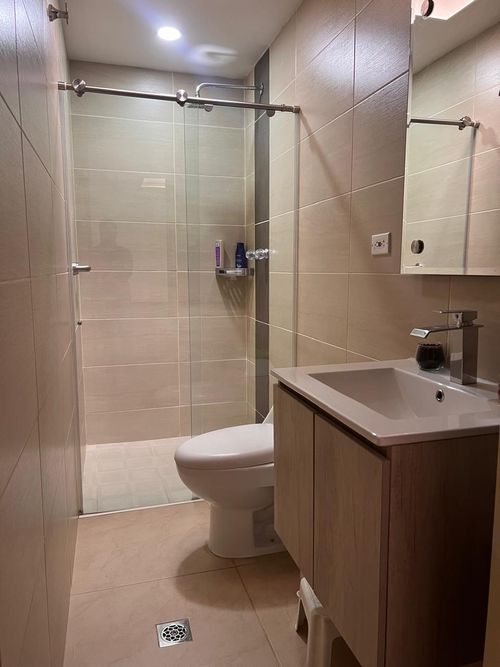 Casa de 4 alcobas en venta en Prados Del Norte, Cali, 225 m² · foto 3 de 24