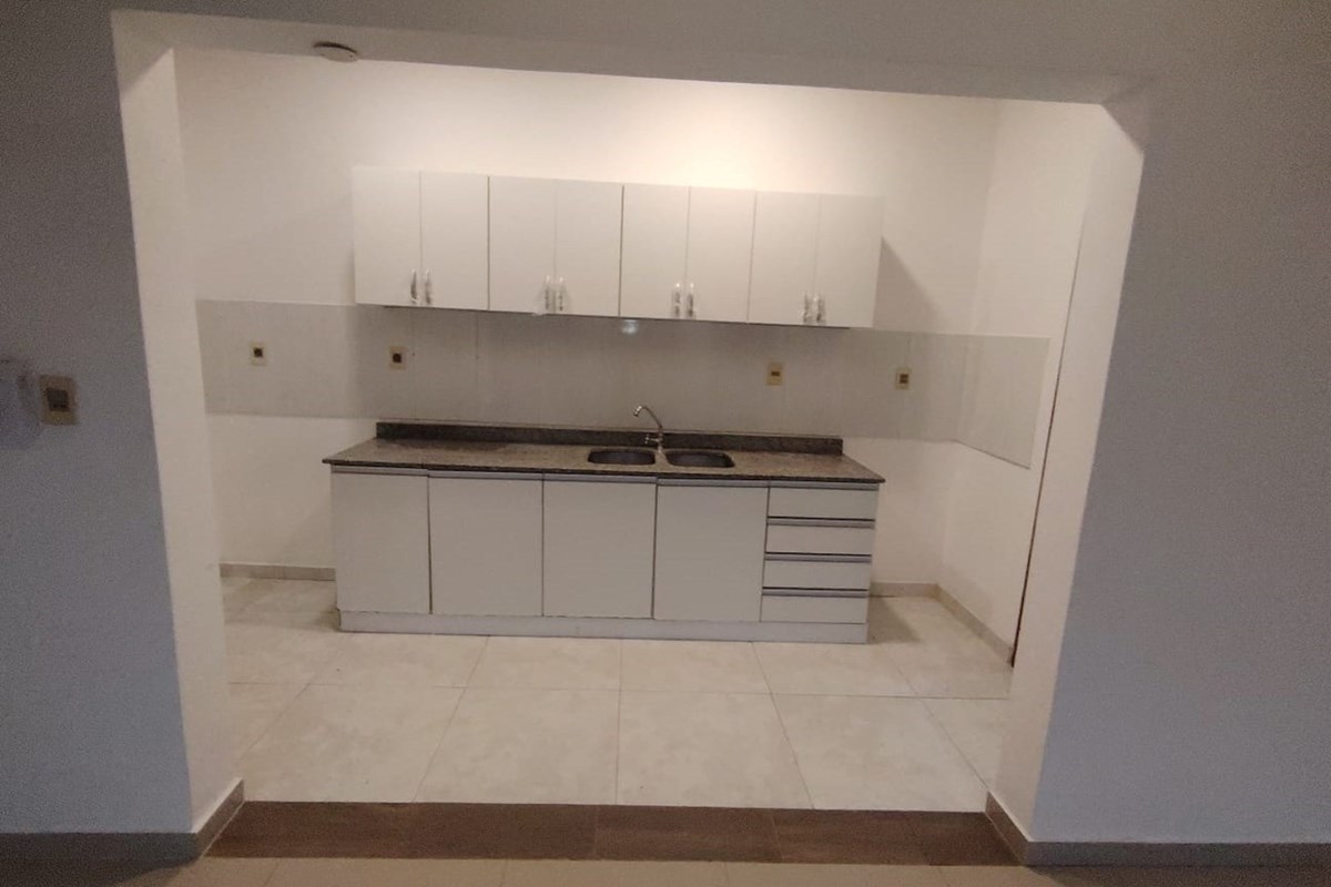 Casa-Alquiler-Rancho Ocho c/YBYBOBO, María Auxiliadora, Mariano Roque Alonso, Central — foto 3