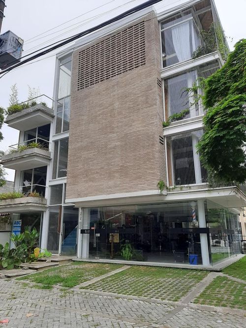 Local en arriendo en El Refugio, Cali, 30 m² · foto 2 de 9