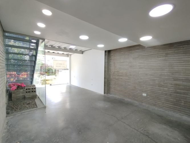 Local en arriendo en El Refugio, Cali, 30 m² · foto 4 de 9