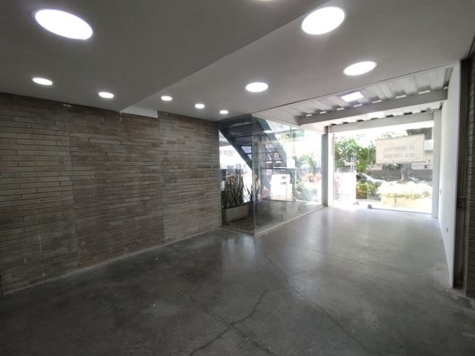 Local en arriendo en El Refugio, Cali, 30 m² · foto 5 de 9