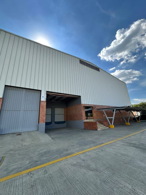 Bodega en arriendo en Acopi, Yumbo · foto 3 de 12