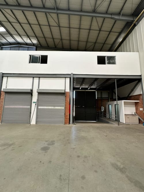 Bodega en arriendo en Acopi, Yumbo · foto 7 de 12