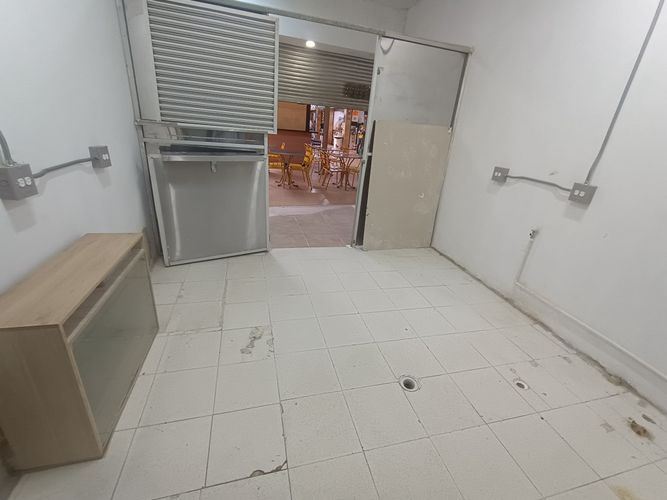 Local en arriendo en La Candelaria, Medellín, 17 m² · foto 6 de 8