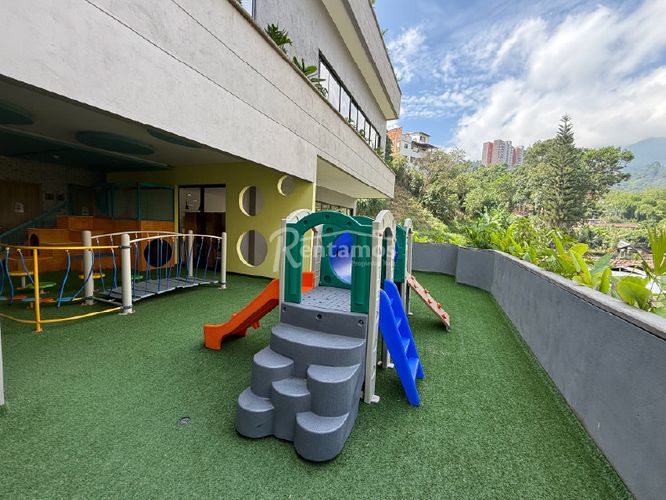 Apartamento de 3 alcobas en venta en Cabecera San Antonio De Prado, Medellín, 88 m² · foto 18 de 22