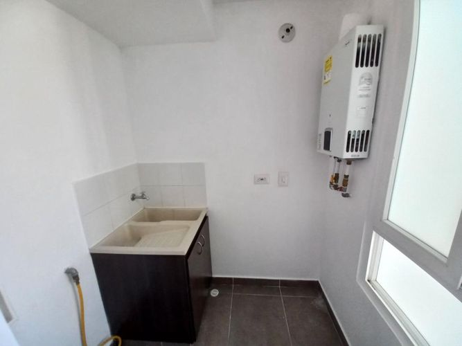 Apartamento de 3 alcobas en venta en Picaleña Y Mirolindo, Ibagué, 76 m² · foto 22 de 24