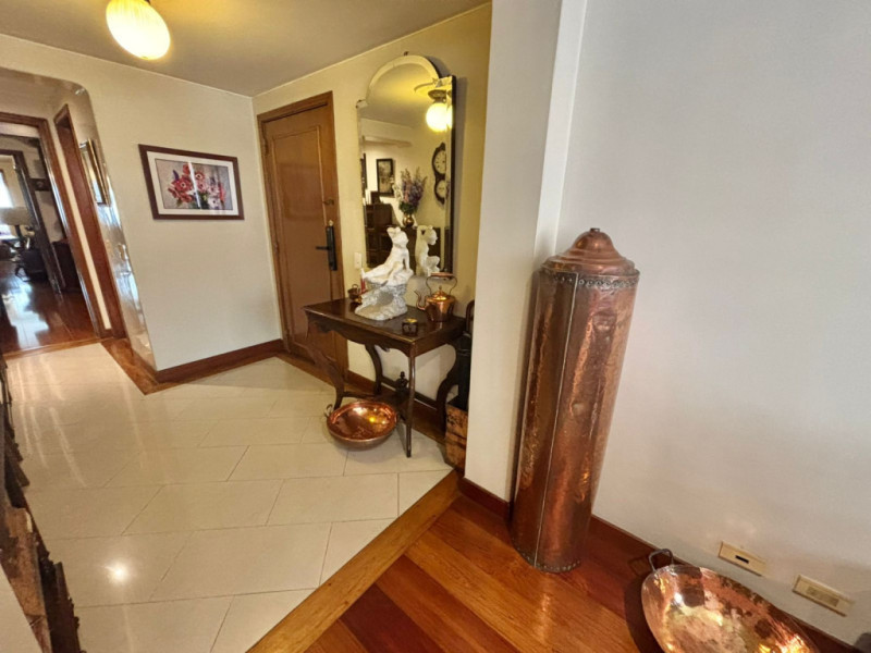 Apartamento en venta en Santa Barbara Central, Bogotá · foto 12 de 24