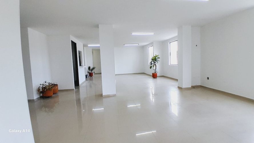 Edificio en arriendo en Prados Del Limonar, Cali, 200 m² · foto 12 de 24