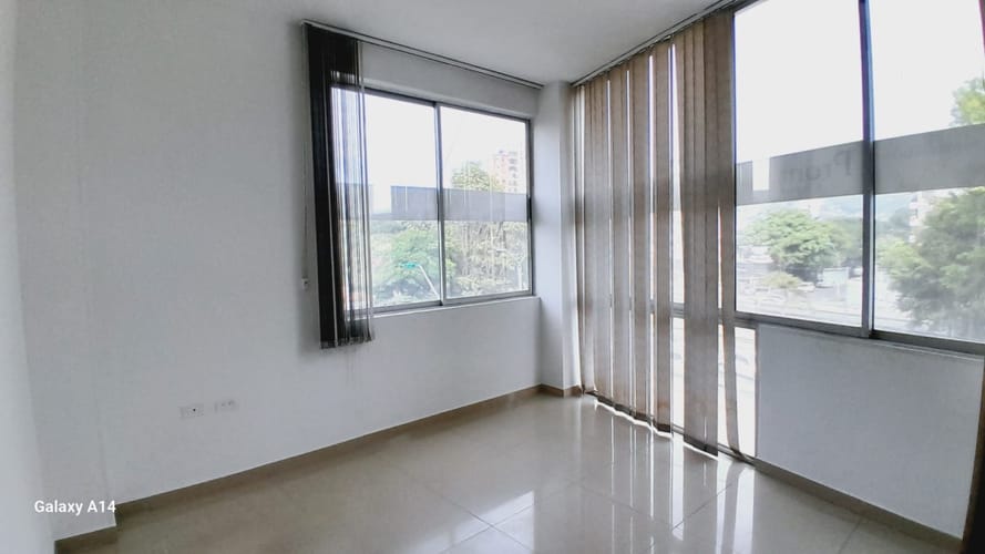 Edificio en arriendo en Prados Del Limonar, Cali, 200 m² · foto 14 de 24
