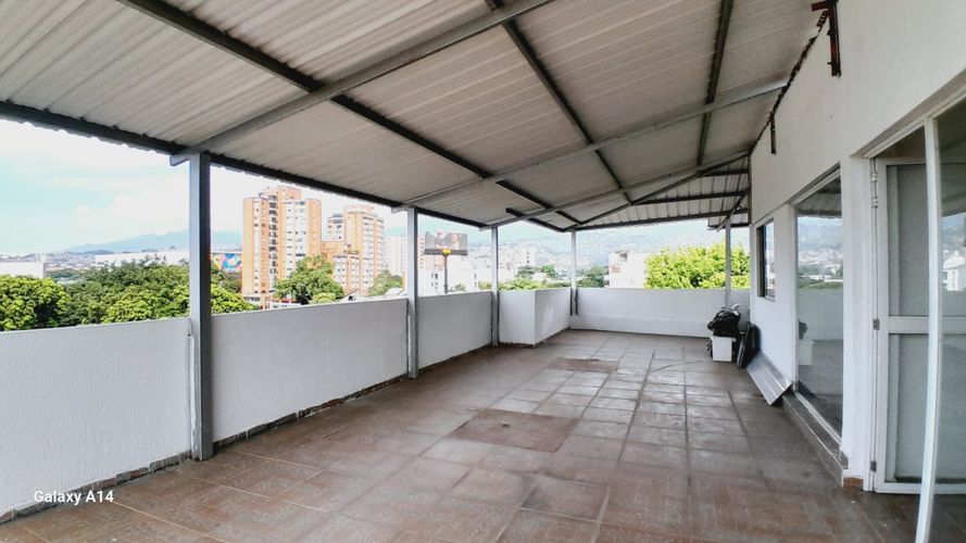 Edificio en arriendo en Prados Del Limonar, Cali, 200 m² · foto 24 de 24