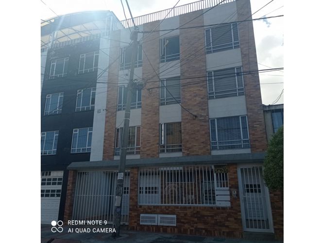 Apartamento de 3 alcobas en venta en Marsella, Bogotá, 62 m² · foto 3 de 14