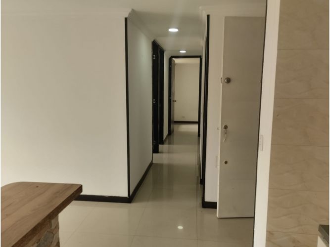 Apartamento de 3 alcobas en venta en Conjunto Residencial Villas De Alcala, Madrid, 60 m² · foto 13 de 22