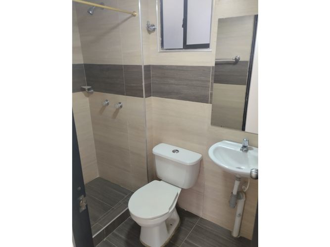 Apartamento de 3 alcobas en venta en Conjunto Residencial Villas De Alcala, Madrid, 60 m² · foto 17 de 22