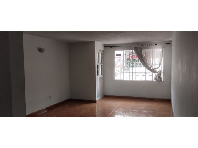 Casa en venta en Modelia, Bogotá · foto 4 de 24