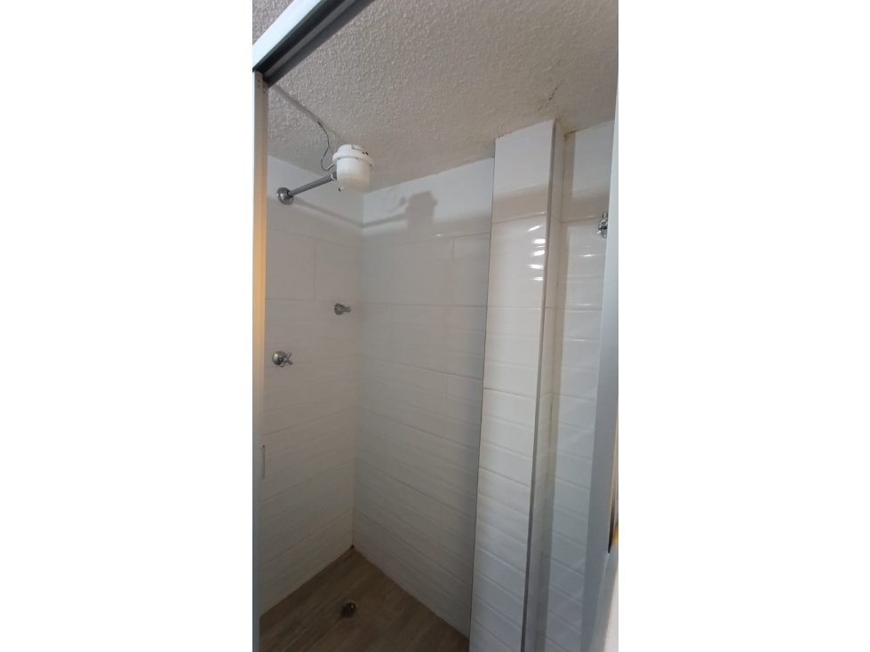 Casa en venta en Fontibon, Bogotá · foto 8 de 24