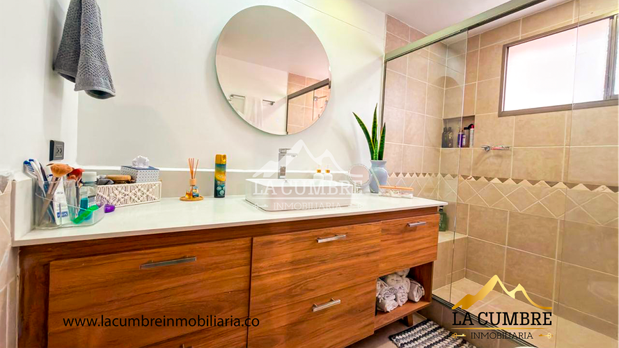 Casa de 3 alcobas en arriendo en San Lucas, Medellín, 180 m² · foto 13 de 17