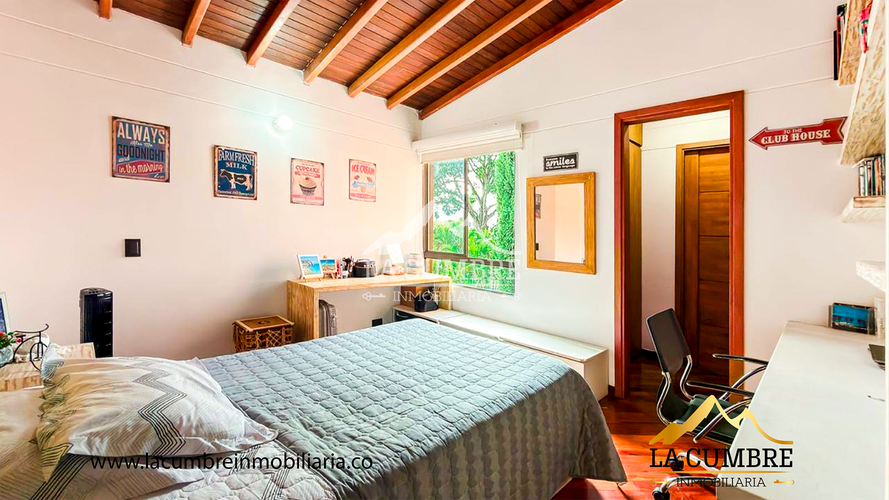 Casa de 3 alcobas en arriendo en San Lucas, Medellín, 180 m² · foto 16 de 17