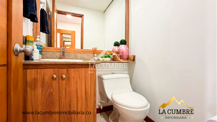 Casa de 3 alcobas en arriendo en San Lucas, Medellín, 180 m² · foto 17 de 17