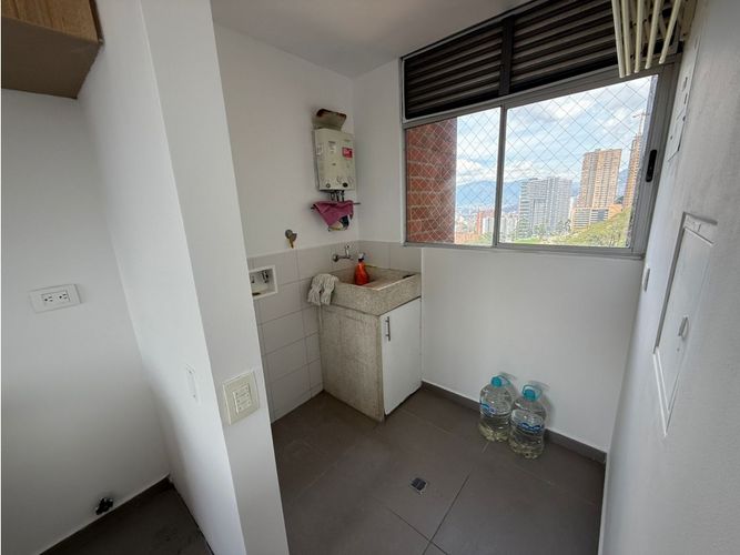 Apartamento de 2 alcobas en arriendo en Vía Las Palmas, Medellín, 80 m² · foto 4 de 16