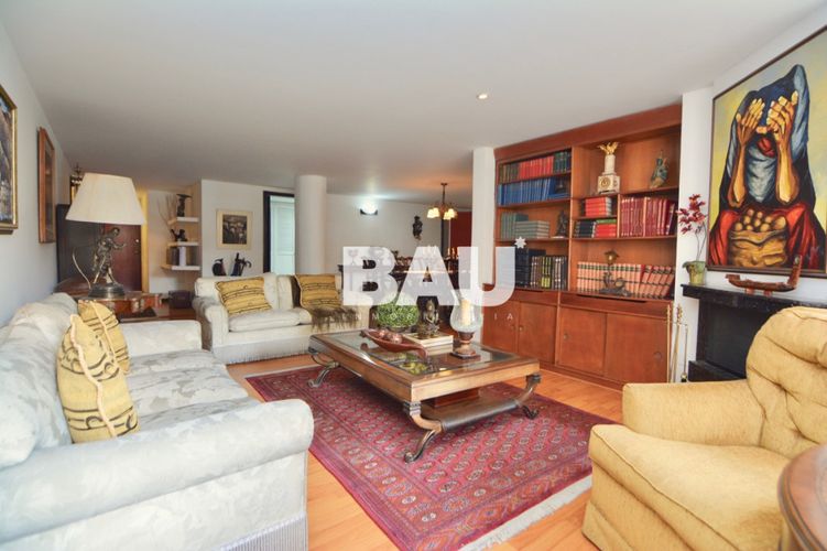 Apartamento de 2 alcobas en venta en Santa Barbara Occidental, Bogotá, 152 m² · foto 4 de 20