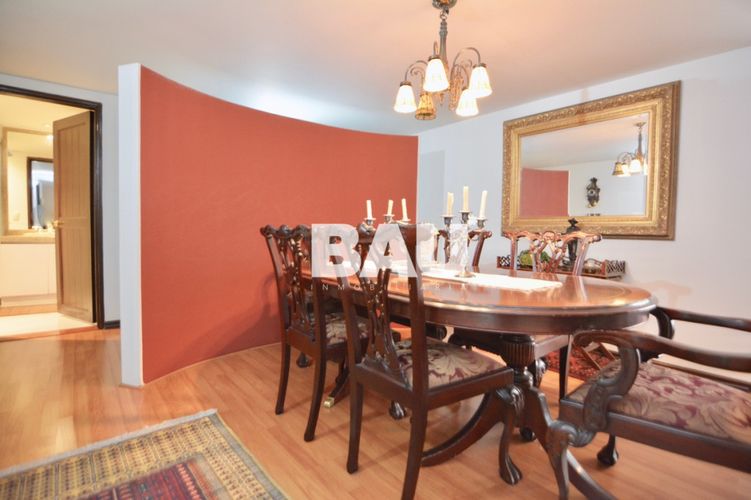 Apartamento de 2 alcobas en venta en Santa Barbara Occidental, Bogotá, 152 m² · foto 8 de 20