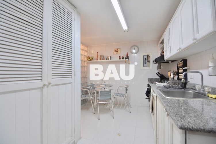 Apartamento de 2 alcobas en venta en Santa Barbara Occidental, Bogotá, 152 m² · foto 11 de 20