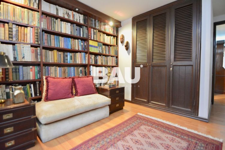 Apartamento de 2 alcobas en venta en Santa Barbara Occidental, Bogotá, 152 m² · foto 14 de 20