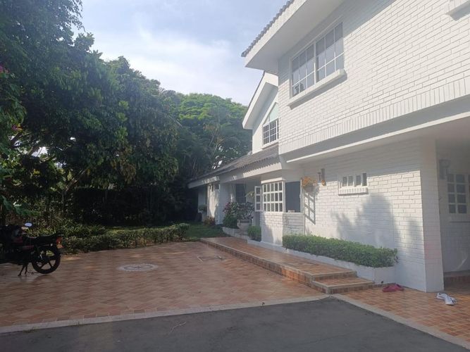 Casa de 6 alcobas en venta en Pance, Cali, 320 m² · foto 3 de 24