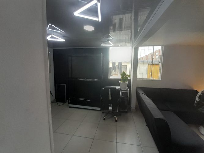 Casa en venta en Cinco De Noviembre, Bogotá · foto 8 de 14