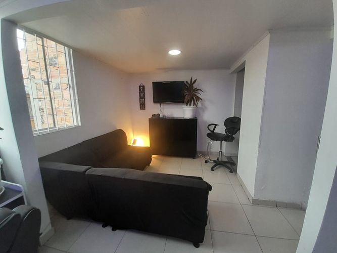 Casa en venta en Cinco De Noviembre, Bogotá · foto 10 de 14