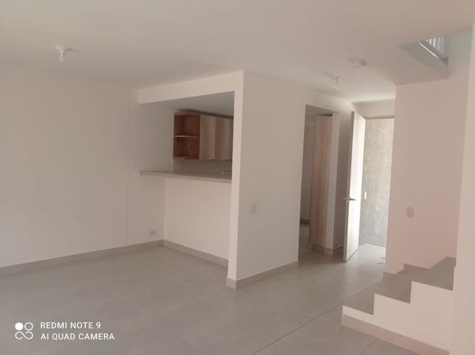 Casa de 3 alcobas en venta en Ciudad Country, Jamundí, 117 m² · foto 3 de 24